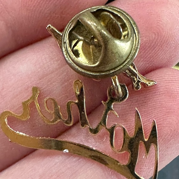 VINTAGE gold tone Mother pin - Picture 6 of 6